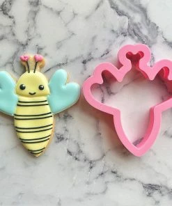 Flour Box Bakery Cutters Bumblebee Cookie Cutter