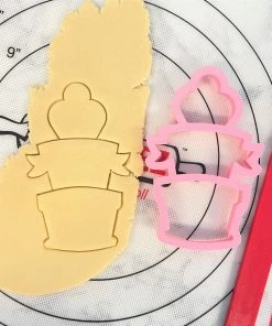 Flour Box Bakery Cake And Balloons 3-in-1 Multi-Cookie Cutter Cutters 13 Flour Box Bakery Cake And Balloons 3-in-1 Multi-Cookie Cutter Cutters