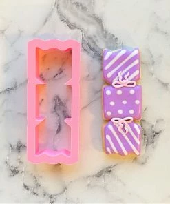 Flour Box Bakery Cutters Christmas Cracker Cookie Cutter