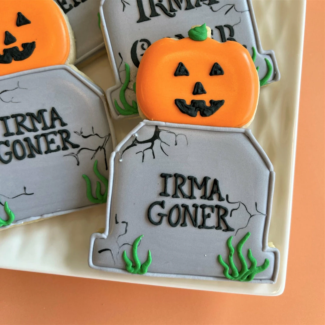 Flour Box Bakery Cutters Haunted House Cookie Cutter BUNDLE With Stencil 9 Flour Box Bakery Cutters Haunted House Cookie Cutter BUNDLE With Stencil