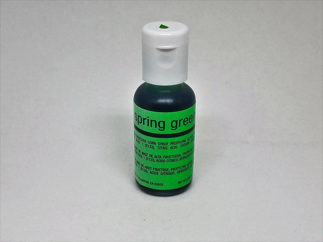 Linneas Spring Green .64oz Chefmaster AIRBRUSH Color 3 Linneas Spring Green .64oz Chefmaster AIRBRUSH Color