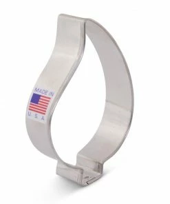 R&M International Teardrop Leaf Cookie Cutter Cutters